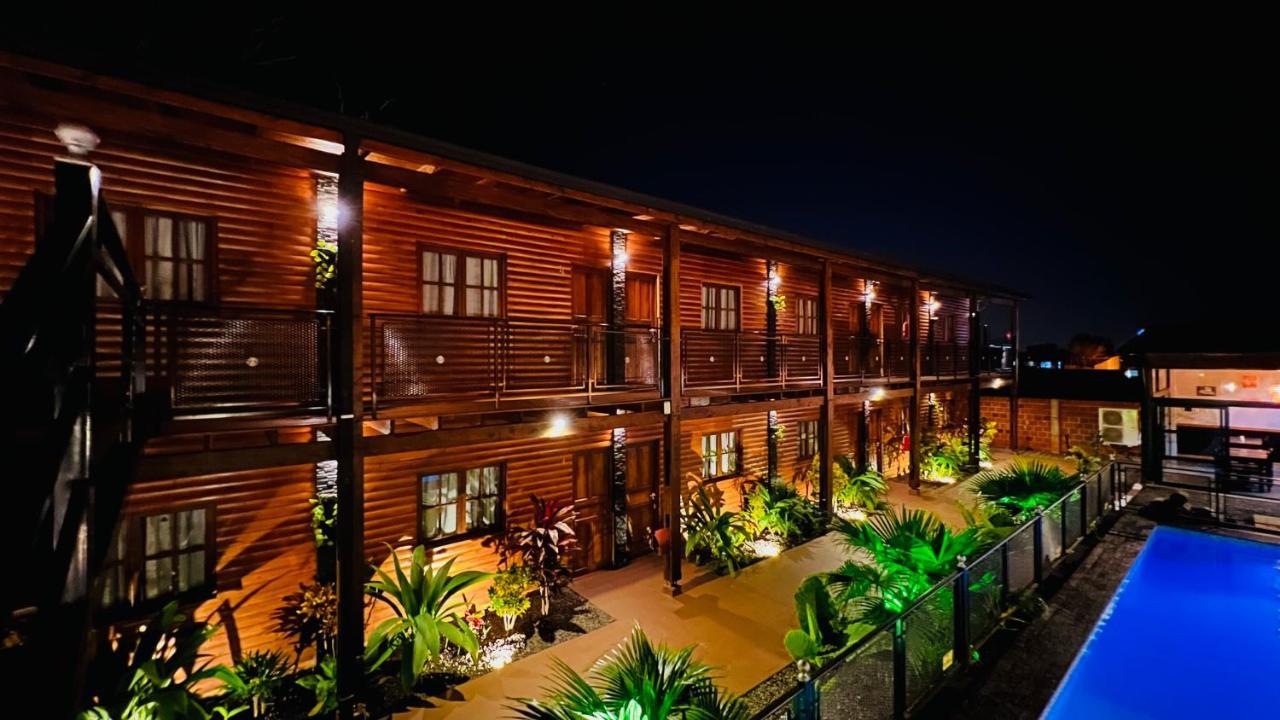 Alma Pura Hotel ปูแอร์โตอีกวาซู ภายนอก รูปภาพ