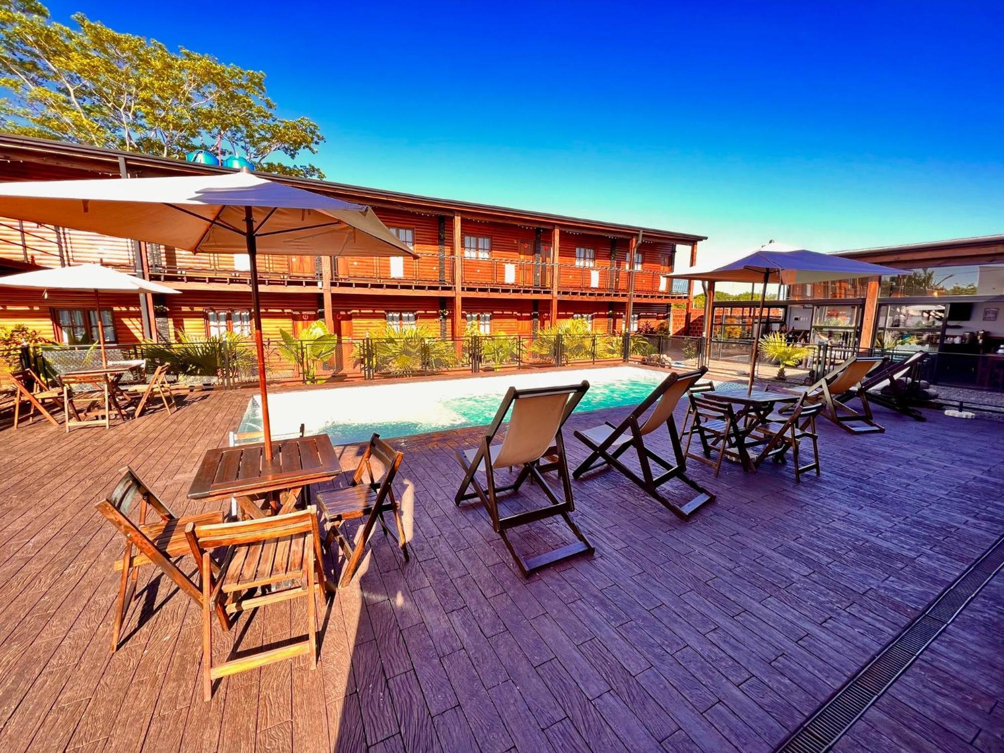 Alma Pura Hotel ปูแอร์โตอีกวาซู ภายนอก รูปภาพ